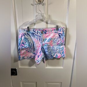 Lilly Pulitzer size 10 Buttercup shorts in Kaleidoscope Coral